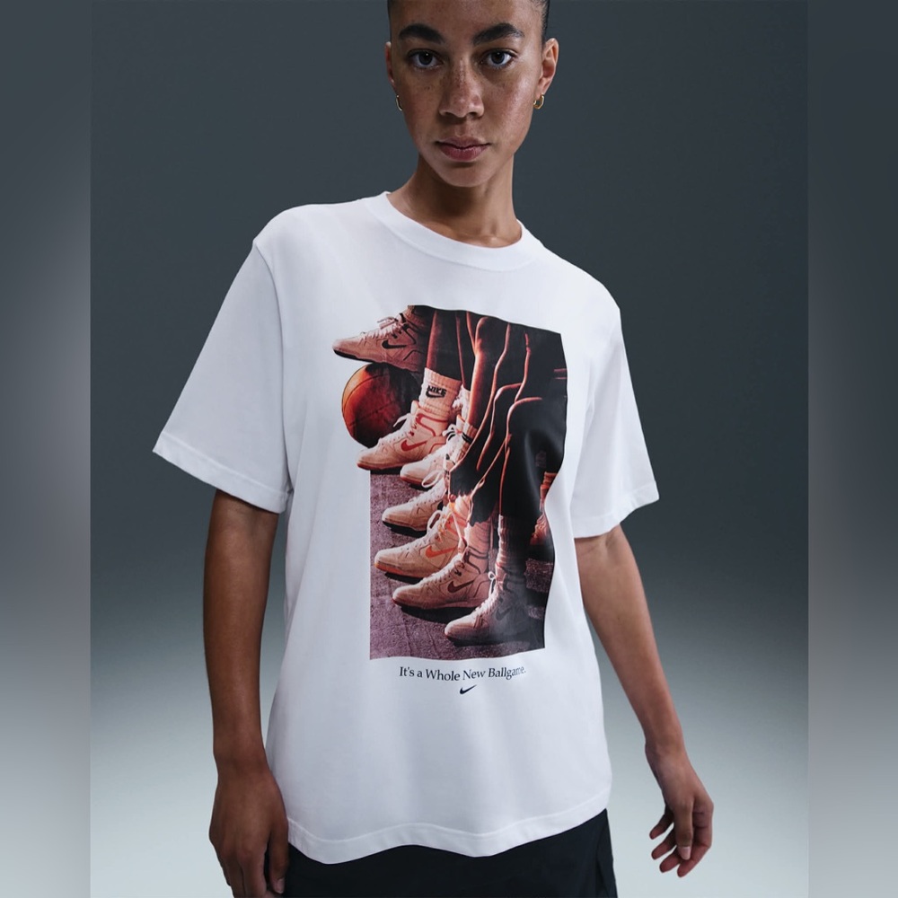 Nike Dri-FIT Graphic Basketball T-Shirt